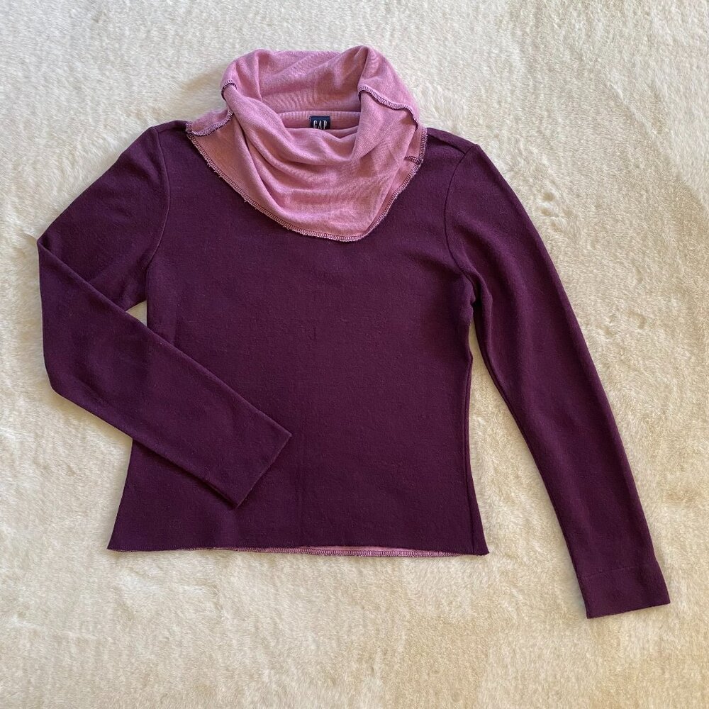GAP Purple Cowl Neck Sweater size M Wool Blend size Medium